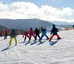 Image for La région AuRA veut relancer les classes de neige