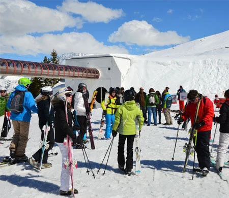 Image for Vacances d’hiver : un bilan boosté par le retour de la clientèle étrangère